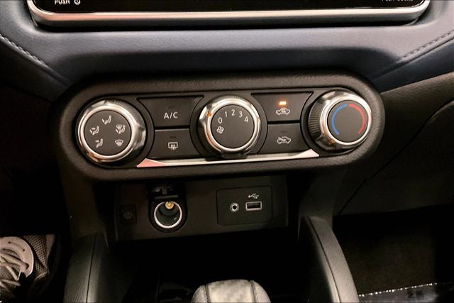 2025 Nissan Versa 1.6 SV - Trunk Package