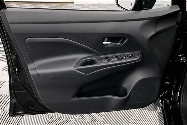 2025 Nissan Versa 1.6 SV - Trunk Package