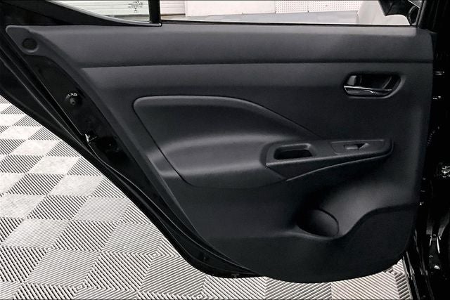 2025 Nissan Versa 1.6 SV - Trunk Package