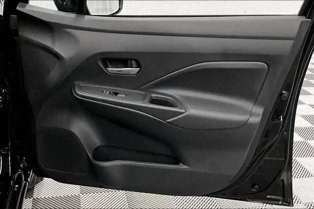 2025 Nissan Versa 1.6 SV - Trunk Package