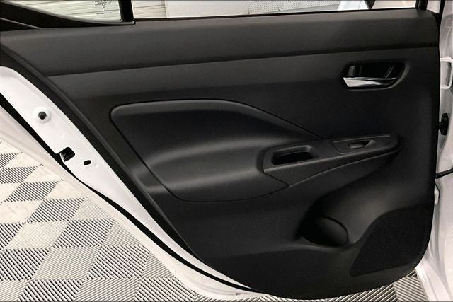 2025 Nissan Versa 1.6 SV - Trunk Package