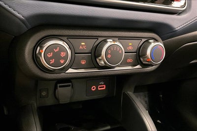 2025 Nissan Versa 1.6 SV - Trunk Package