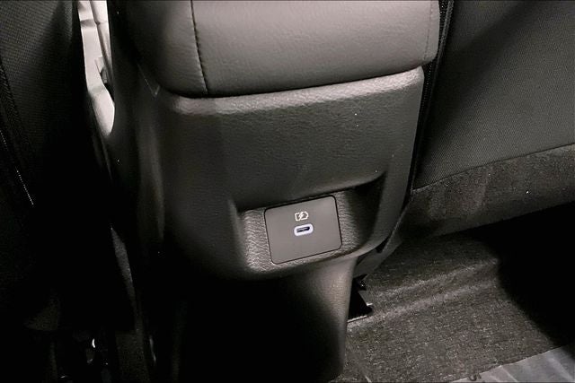 2025 Nissan Versa 1.6 SV - Trunk Package