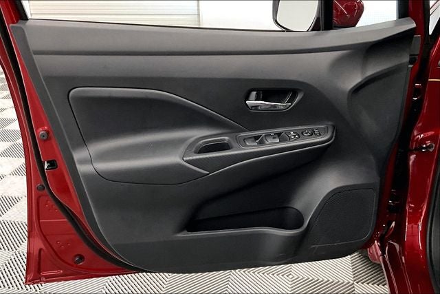 2025 Nissan Versa 1.6 SV - Trunk Package