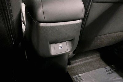 2025 Nissan Versa 1.6 SV - Trunk Package