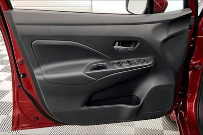 2025 Nissan Versa 1.6 SV - Trunk Package