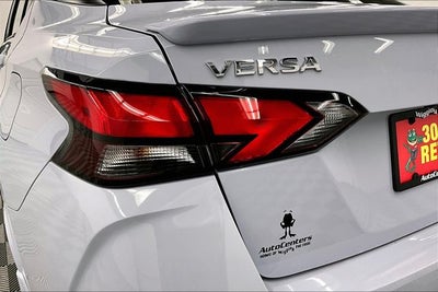 2025 Nissan Versa 1.6 SR - Trunk Package