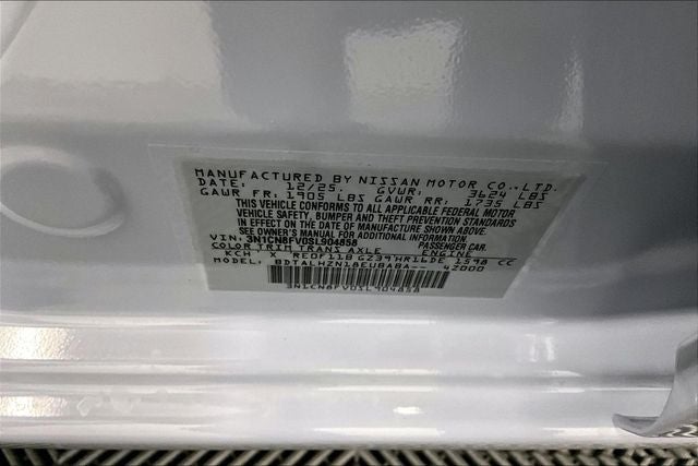 2025 Nissan Versa 1.6 SR - Trunk Package