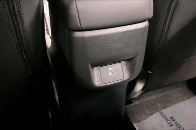 2025 Nissan Versa 1.6 SR - Trunk Package