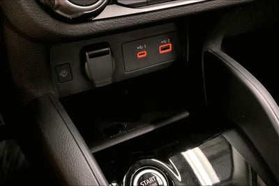 2025 Nissan Versa 1.6 SR - Trunk Package