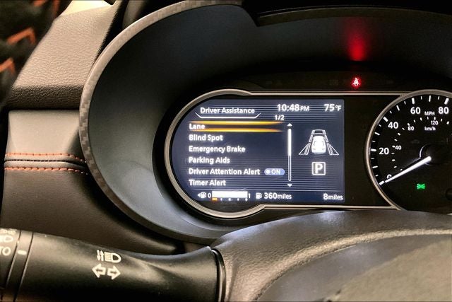 2025 Nissan Versa 1.6 SR - Trunk Package