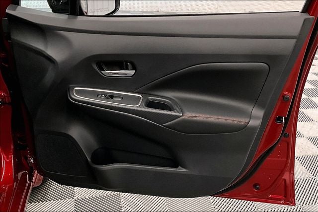 2025 Nissan Versa 1.6 SR - Trunk Package