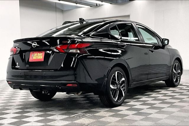 2025 Nissan Versa 1.6 SR - Trunk Package
