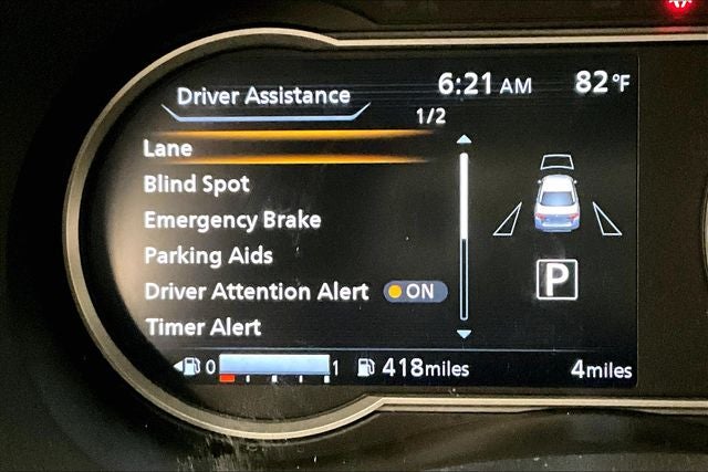 2025 Nissan Versa 1.6 SR - Trunk Package