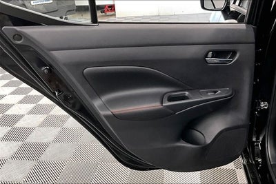 2025 Nissan Versa 1.6 SR - Trunk Package