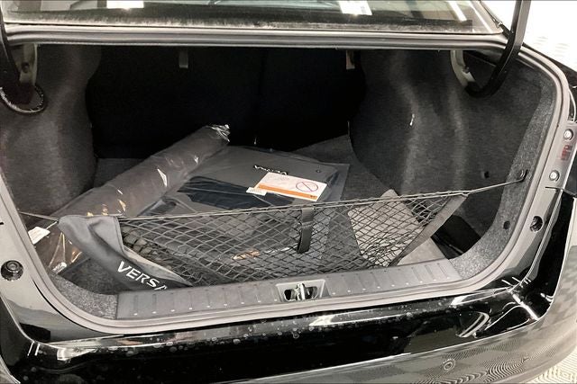 2025 Nissan Versa 1.6 SR - Trunk Package