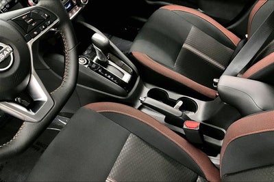 2025 Nissan Versa 1.6 SR - Trunk Package