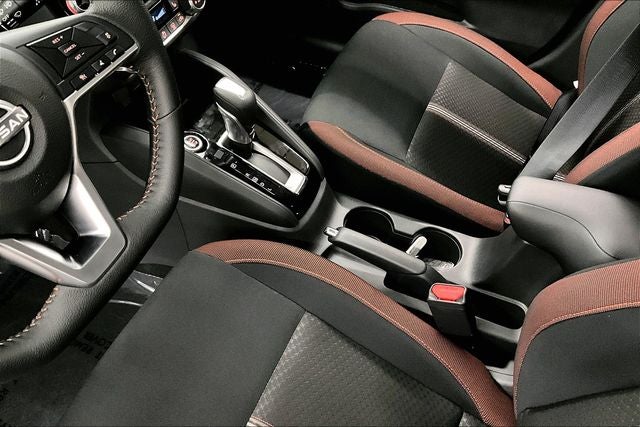 2025 Nissan Versa 1.6 SR - Trunk Package