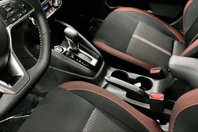 2025 Nissan Versa 1.6 SR - Trunk Package