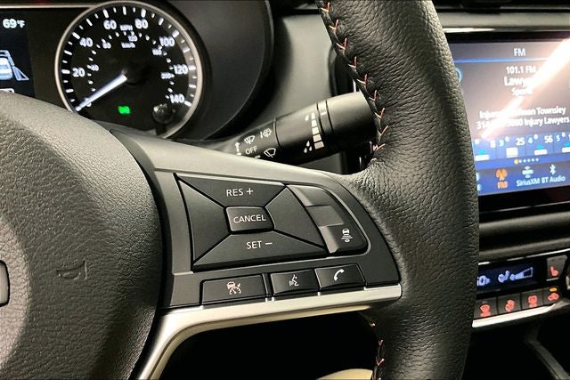 2025 Nissan Versa 1.6 SR - Trunk Package