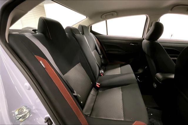 2025 Nissan Versa 1.6 SR - Trunk Package