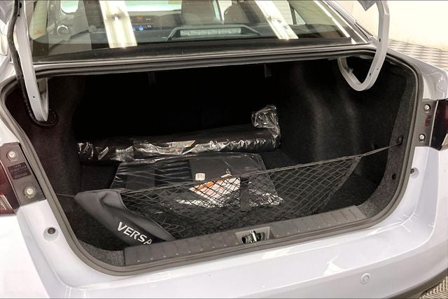 2025 Nissan Versa 1.6 SR - Trunk Package