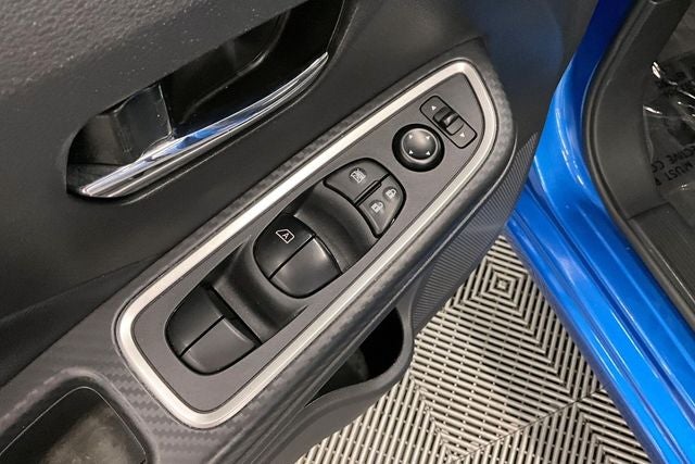 2024 Nissan Versa 1.6 SR Adaptive Cruise - Htd Seats - Remote Start