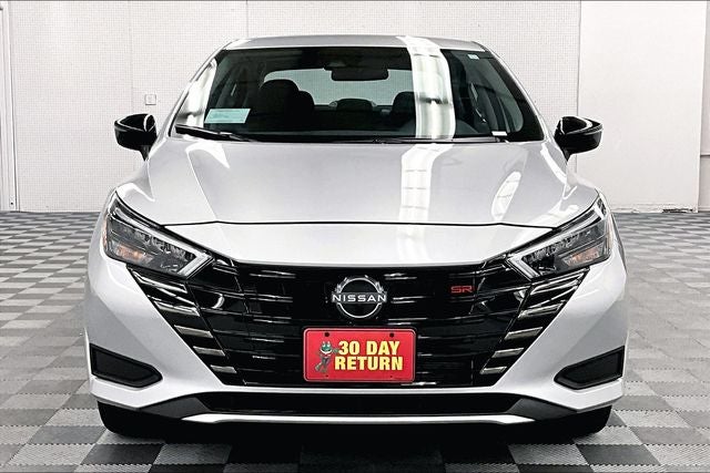 2025 Nissan Versa 1.6 SR - Trunk Package