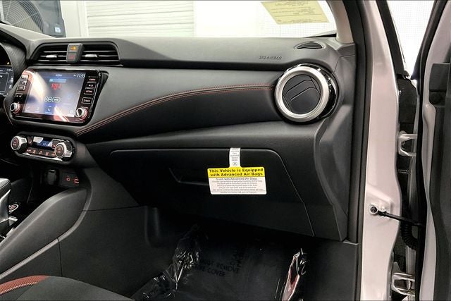 2025 Nissan Versa 1.6 SR - Trunk Package