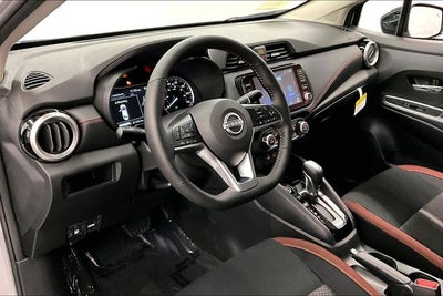 2025 Nissan Versa 1.6 SR - Trunk Package