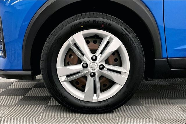 2022 Nissan Kicks S Blind Spot Detection - Apple CarPlay/Android Auto