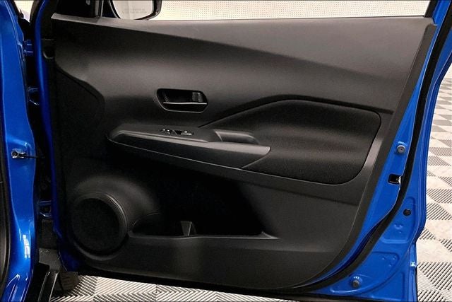2022 Nissan Kicks S Blind Spot Detection - Apple CarPlay/Android Auto