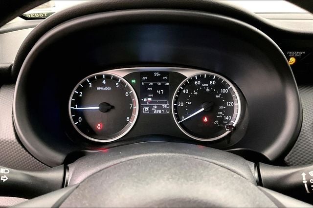 2022 Nissan Kicks S Blind Spot Detection - Apple CarPlay/Android Auto
