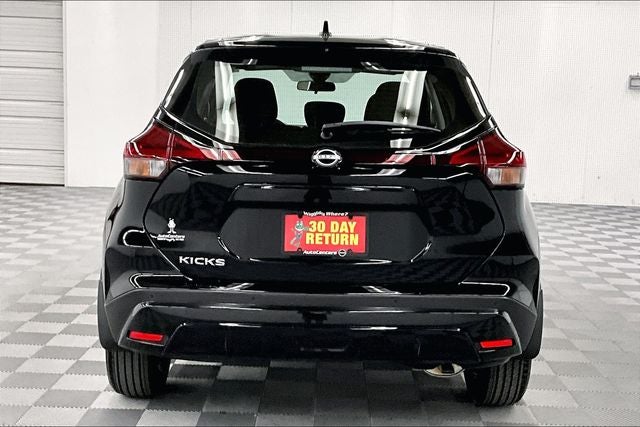2025 Nissan Kicks Play S