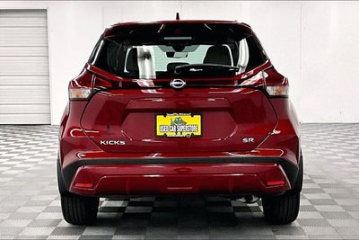 2023 Nissan Kicks SR