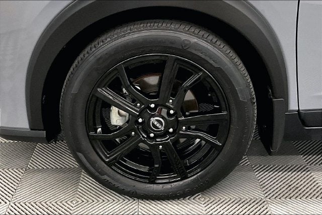 2023 Nissan Kicks SR Adaptive Cruise-Blind Spot Monitor-Remote Start