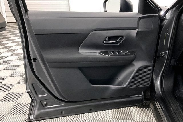 2027 Nissan Kicks S AWD