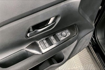 2027 Nissan Kicks S