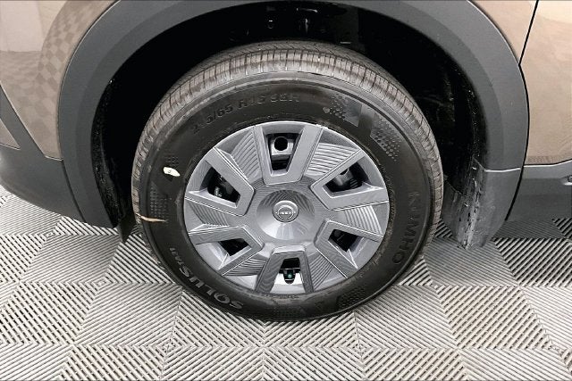 2027 Nissan Kicks S
