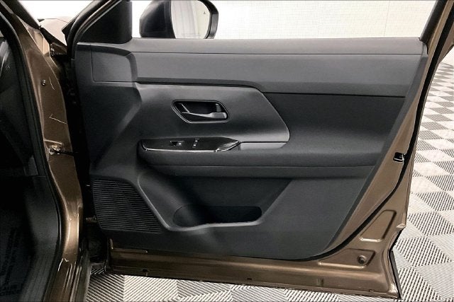 2027 Nissan Kicks S