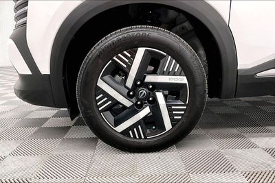 2025 Nissan Kicks SV Adaptive Cruise - Blind Spot Detection