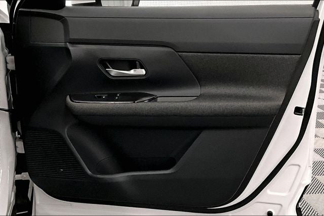2025 Nissan Kicks SV Adaptive Cruise - Blind Spot Detection