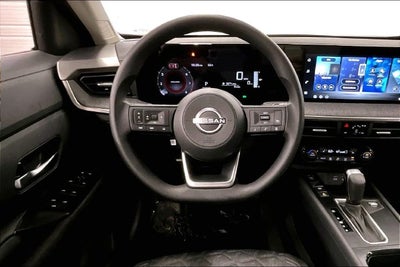 2027 Nissan Kicks SV AWD - Premium Package