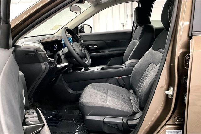 2026 Nissan Kicks SV AWD - Cold Weather and Electronics Packages