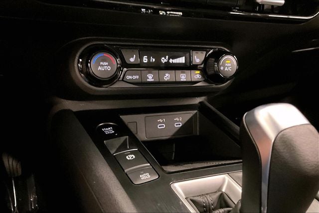 2026 Nissan Kicks SV AWD - Cold Weather Package