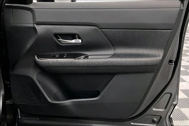 2027 Nissan Kicks SV AWD