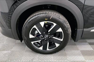 2027 Nissan Kicks SV AWD - Premium Package