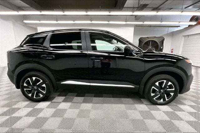 2027 Nissan Kicks SV AWD - Premium Package