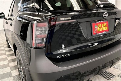 2027 Nissan Kicks SV AWD - Premium Package