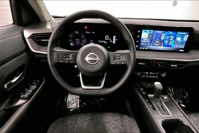 2027 Nissan Kicks SV AWD - Premium Package